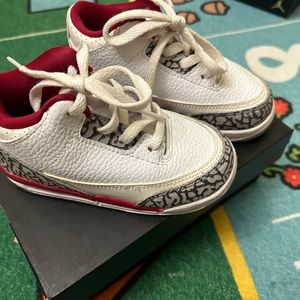 COPY - Toddler Jordans size 8c